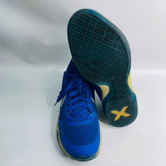 Athletic_Shoes